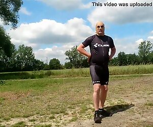Das neue Dress fü_r die Radtour ** Nylonface **