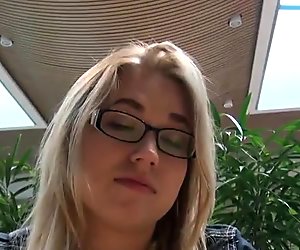 Czech girl Violette Pink ripped for cash