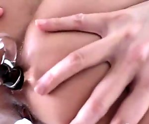 Glamour milf Julia Ann plays with favorite toys