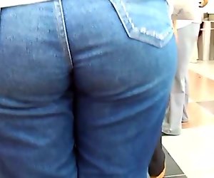 MILF BOOTY