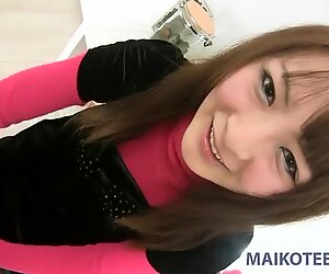 Horny Japanese Ayaka Oda starts masturbating in the car