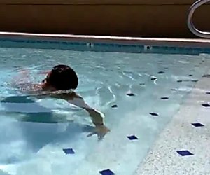 Blowjob am Pool von Latina