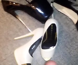 Miss Kim's high heel 10