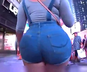 Juicy latin booty in tight jean shorts