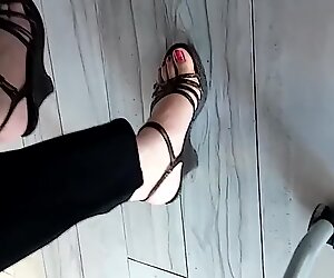 my secretary feet under the table