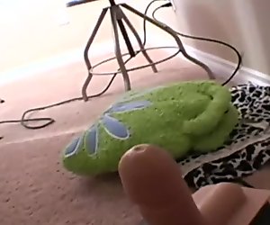 This strapon sybian attachment is going to stretch me out
